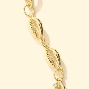 WeWoreWhat | Accessories | Weworewhat Gold Shell Chain Belt  display picture 3